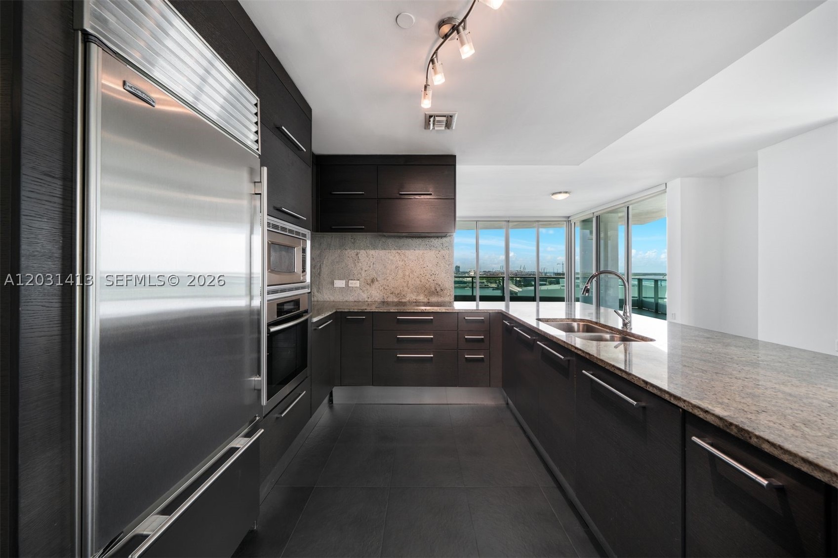 900 Biscayne Blvd #2101, Miami FL 33132