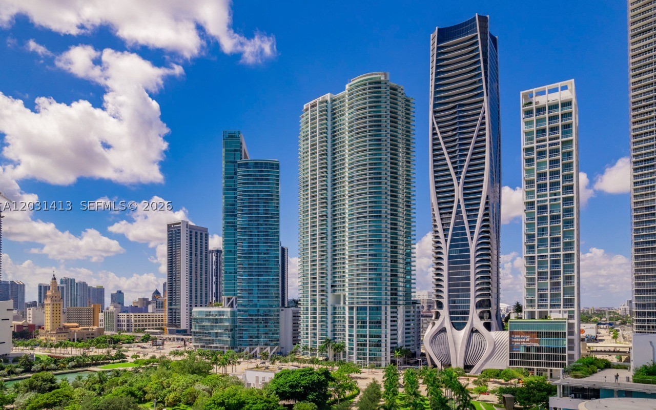 900 Biscayne Blvd #2101, Miami FL 33132