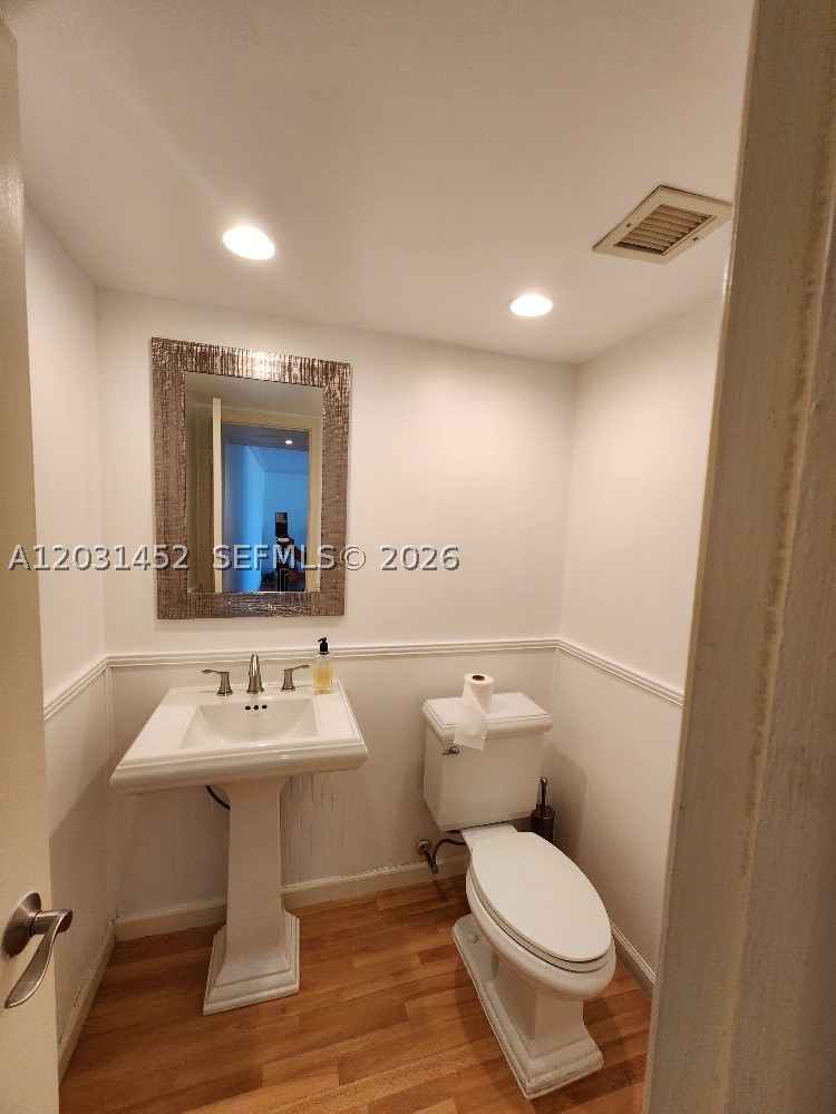 1301 River Reach Dr #106, Fort Lauderdale FL 33315