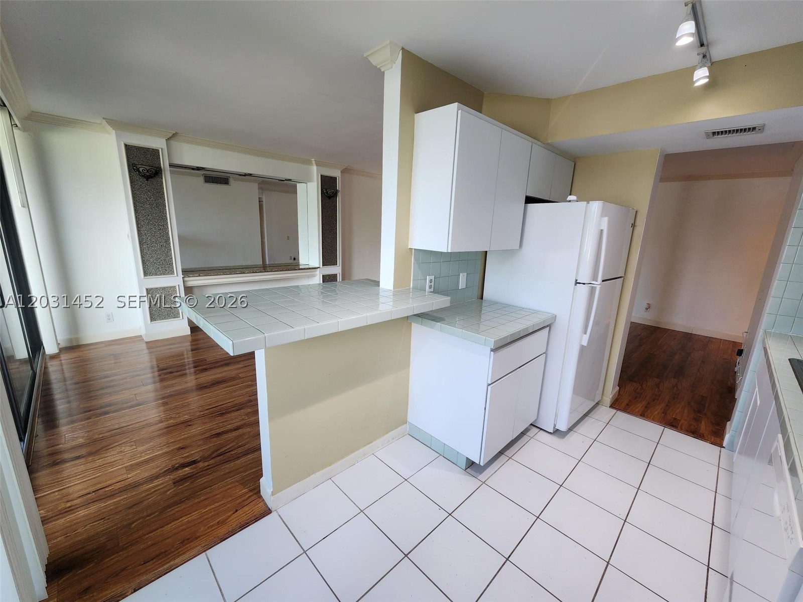 1301 River Reach Dr #106, Fort Lauderdale FL 33315
