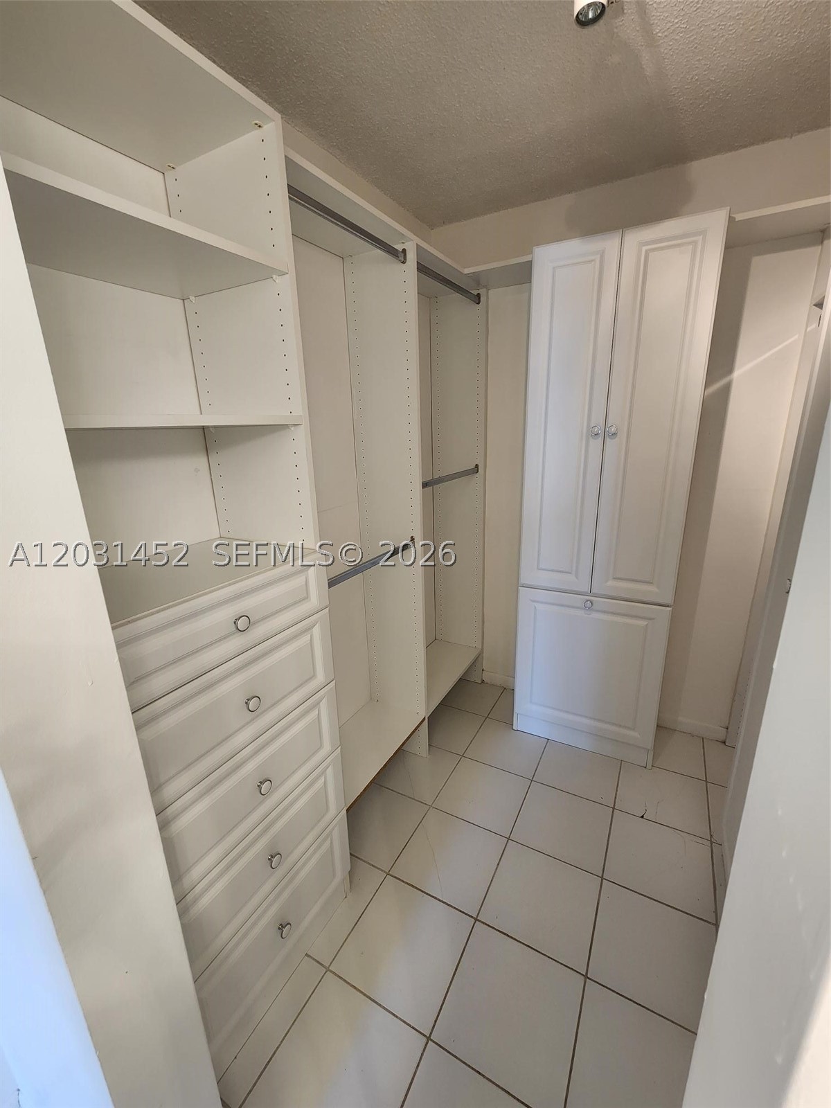 1301 River Reach Dr #106, Fort Lauderdale FL 33315