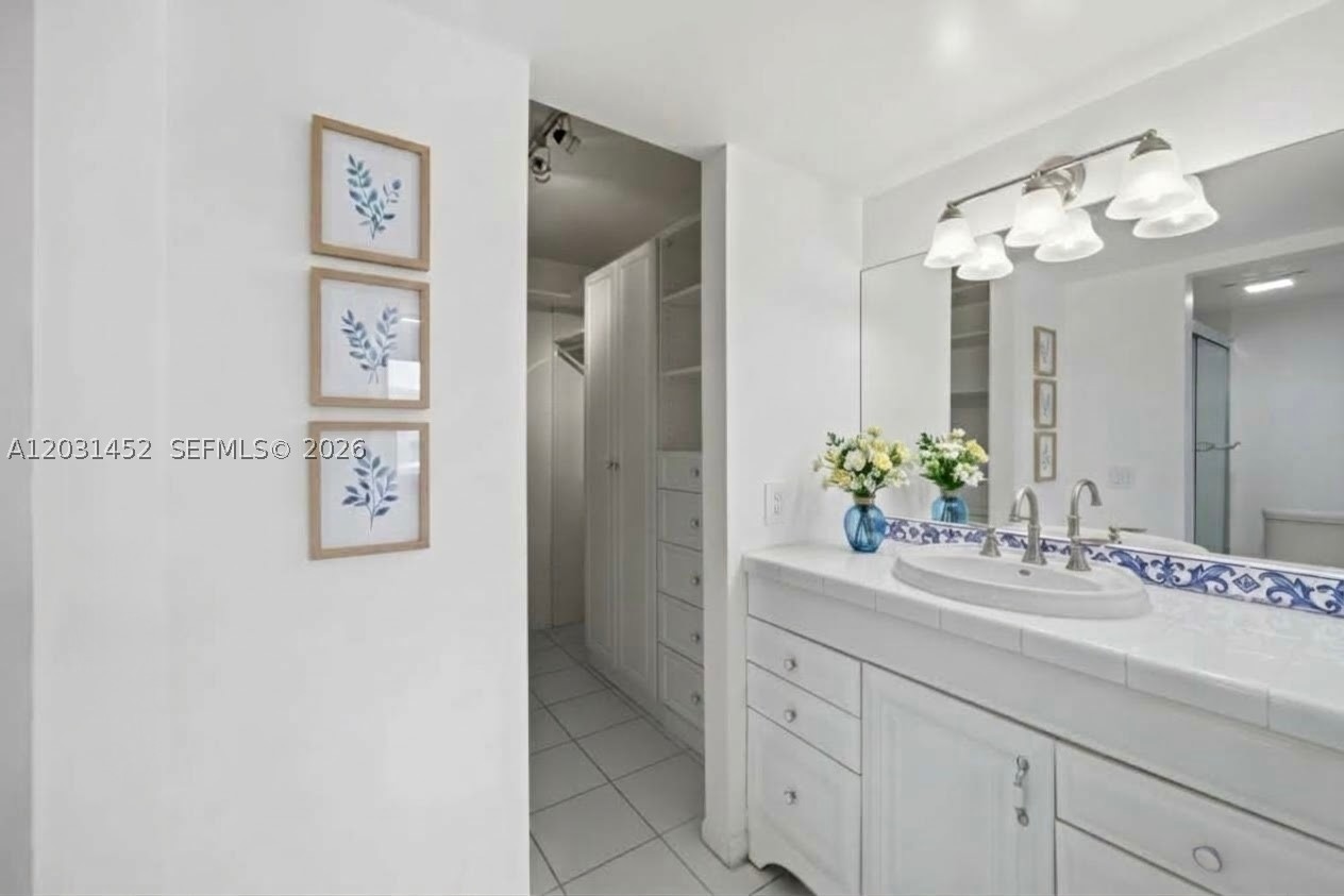 1301 River Reach Dr #106, Fort Lauderdale FL 33315