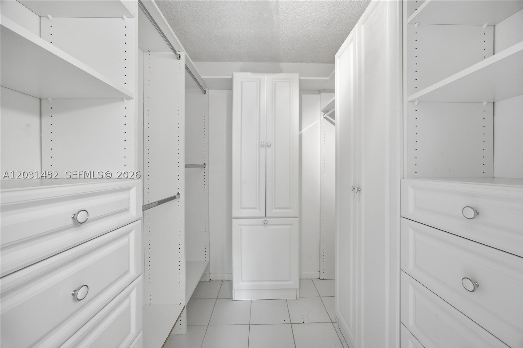 1301 River Reach Dr #106, Fort Lauderdale FL 33315