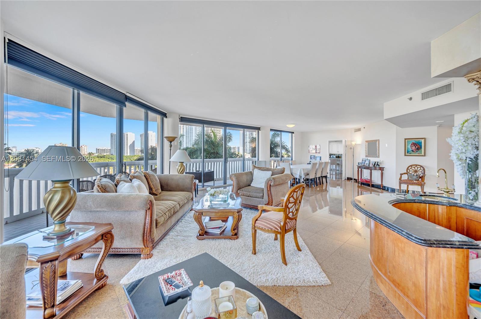 2000 Island Blvd #806, Aventura FL 33160