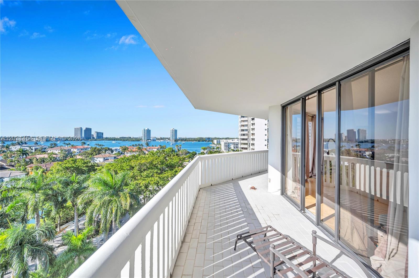2000 Island Blvd #806, Aventura FL 33160