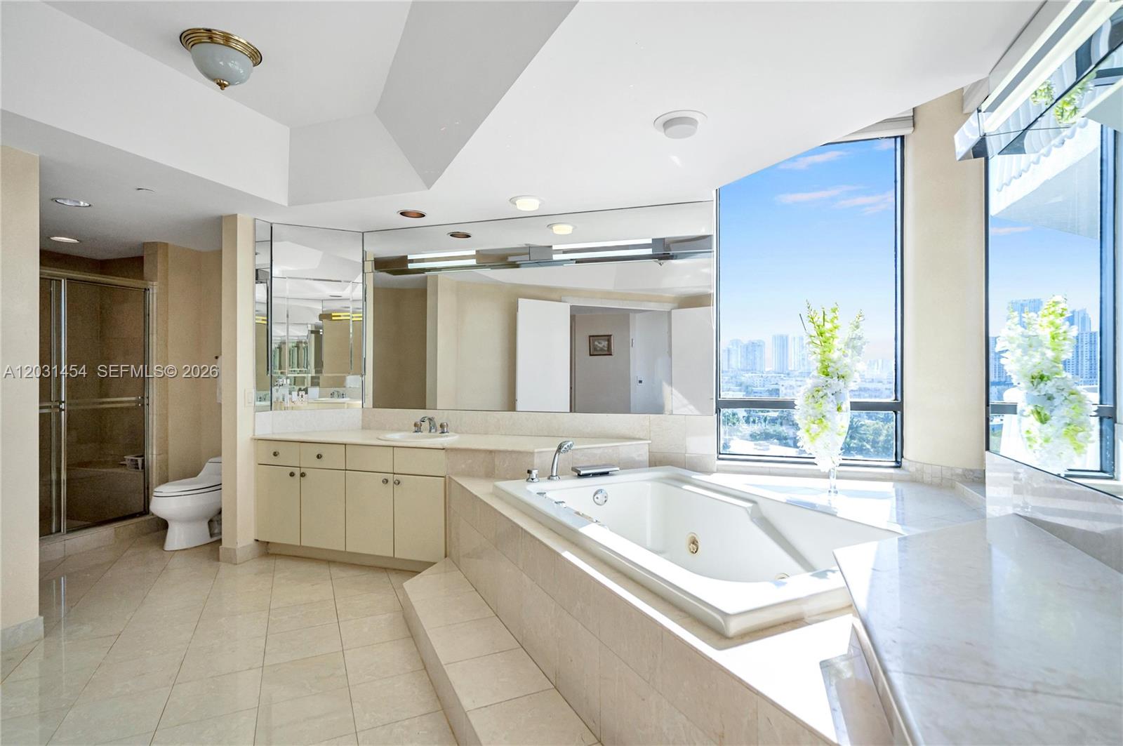 2000 Island Blvd #806, Aventura FL 33160