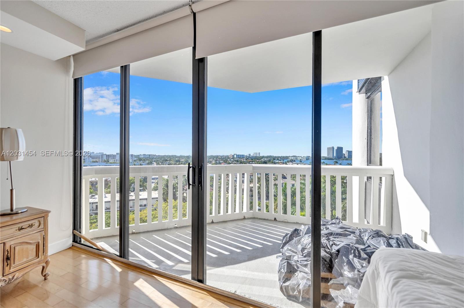 2000 Island Blvd #806, Aventura FL 33160