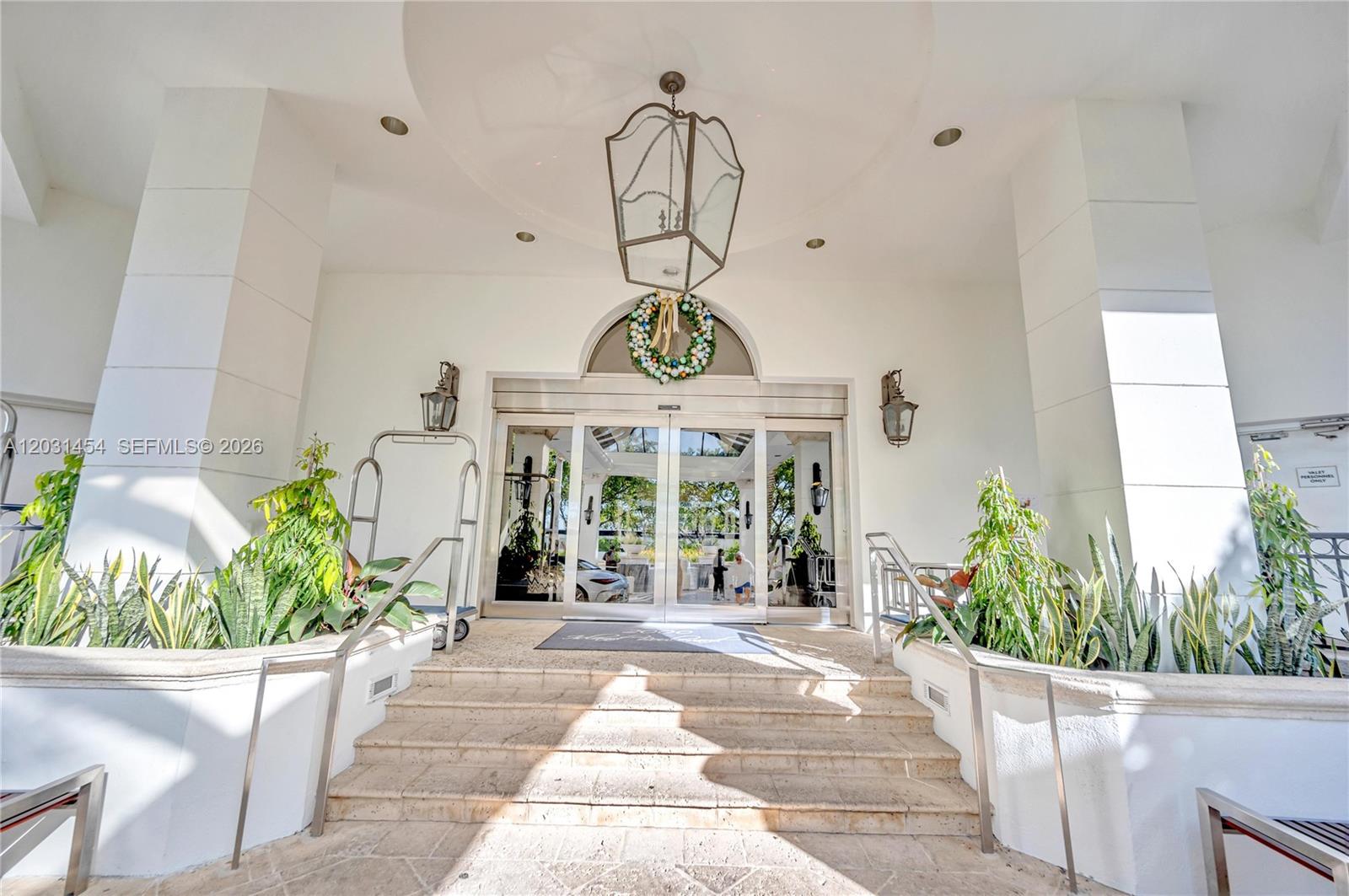 2000 Island Blvd #806, Aventura FL 33160