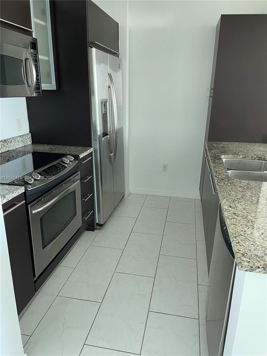 Miami FL 33131 - A12031470