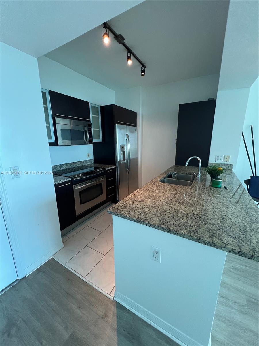 Miami FL 33131 - A12031470