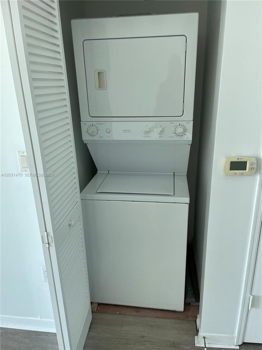 Miami FL 33131 - A12031470