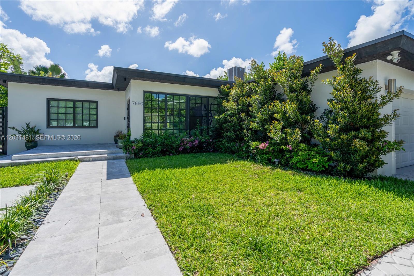 7850 Hawthorne Ave, Miami Beach FL 33141