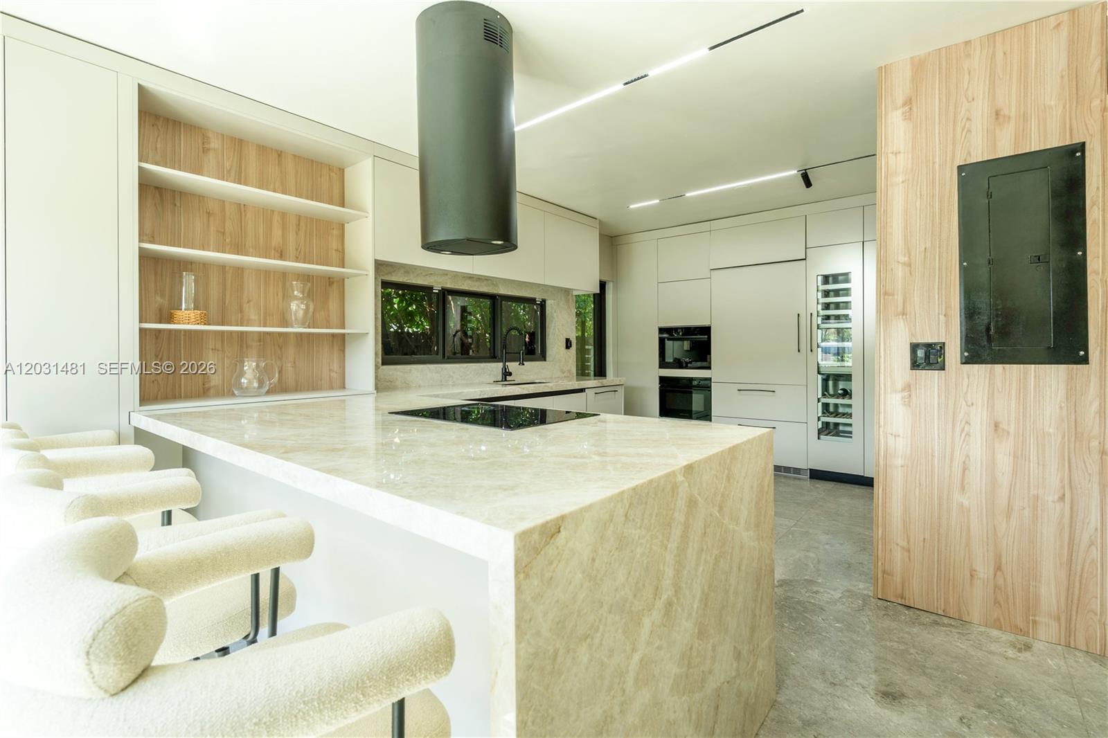 7850 Hawthorne Ave, Miami Beach FL 33141