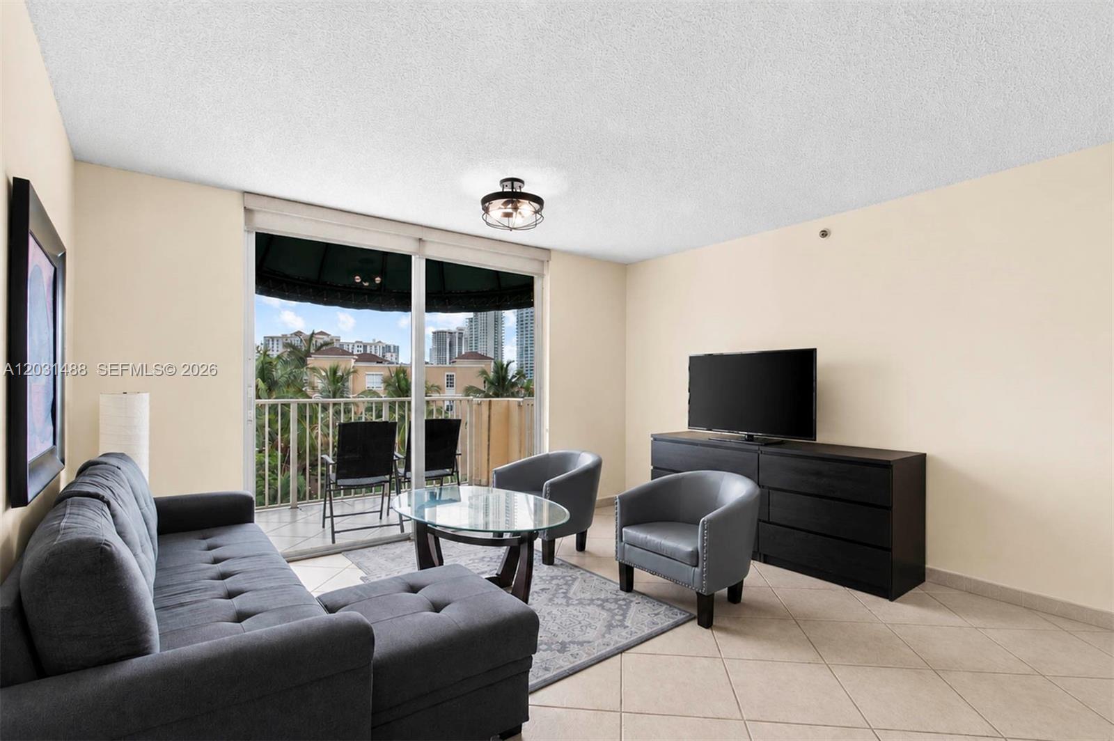 19701 E Country Club Dr #5604, Aventura FL 33180