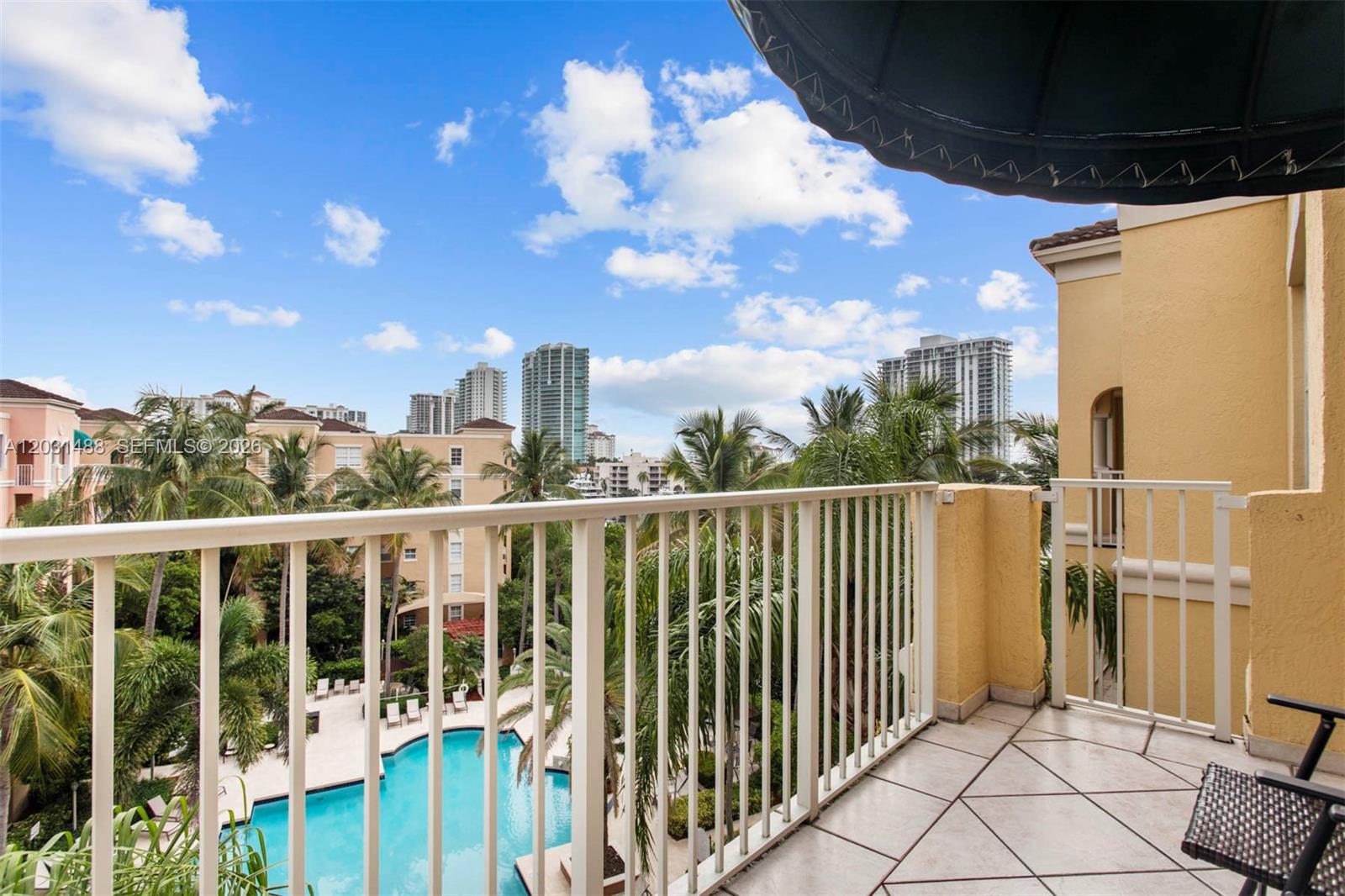 19701 E Country Club Dr #5604, Aventura FL 33180