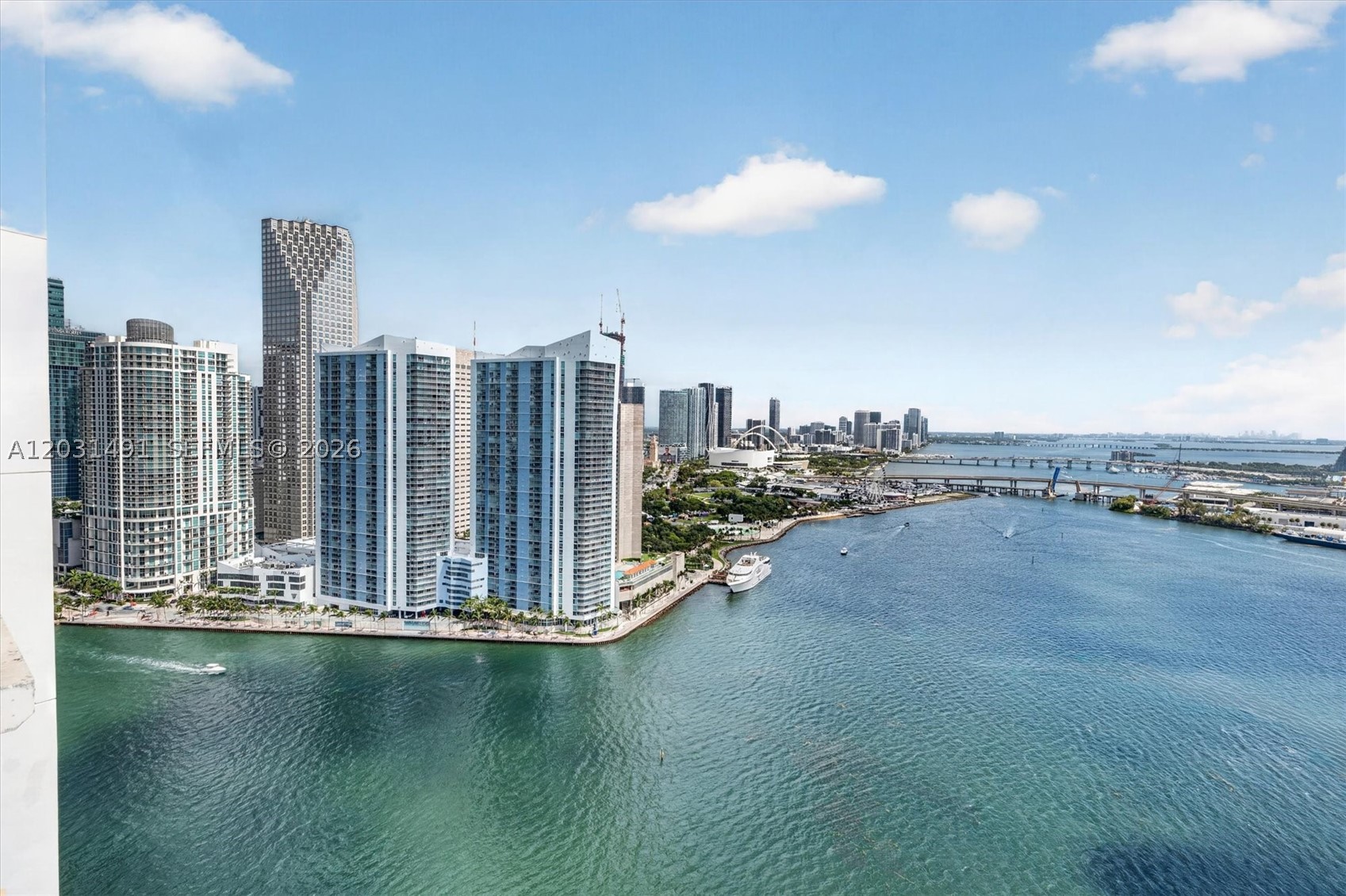 848 Brickell Key Dr #3402, Miami FL 33131