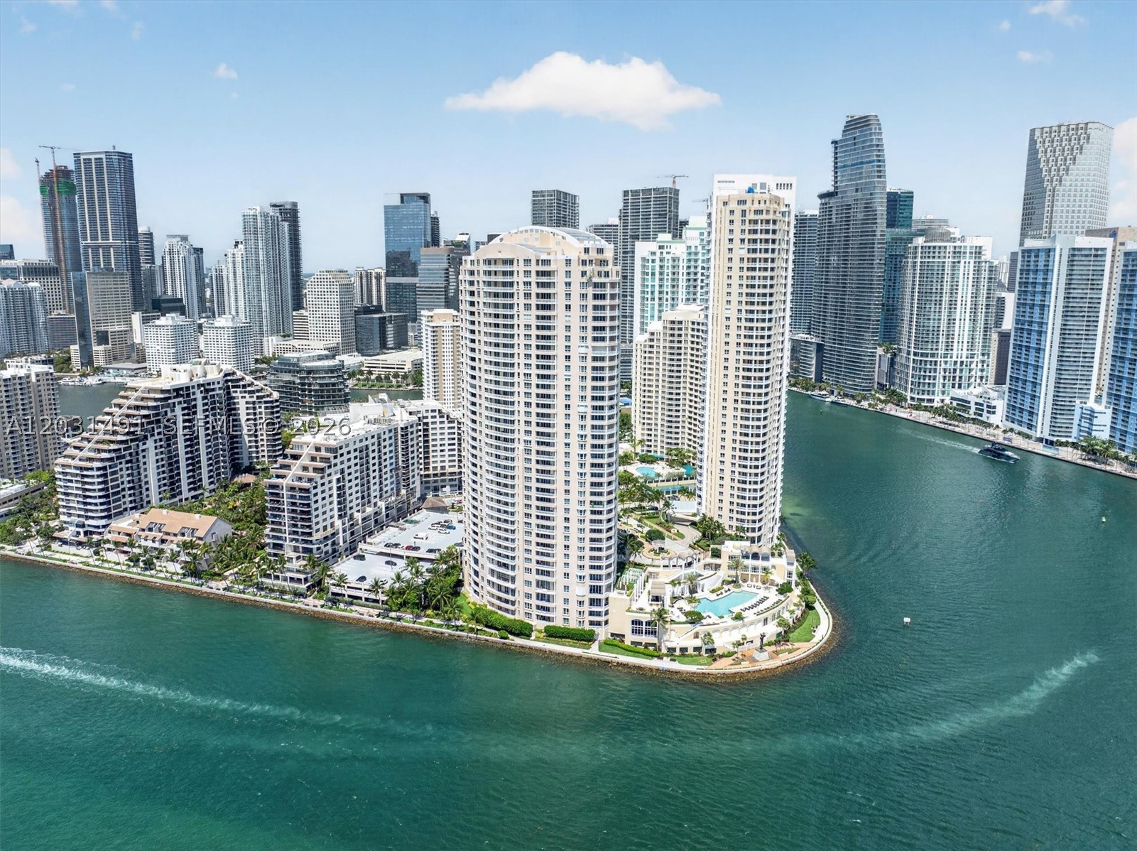 848 Brickell Key Dr #3402, Miami FL 33131