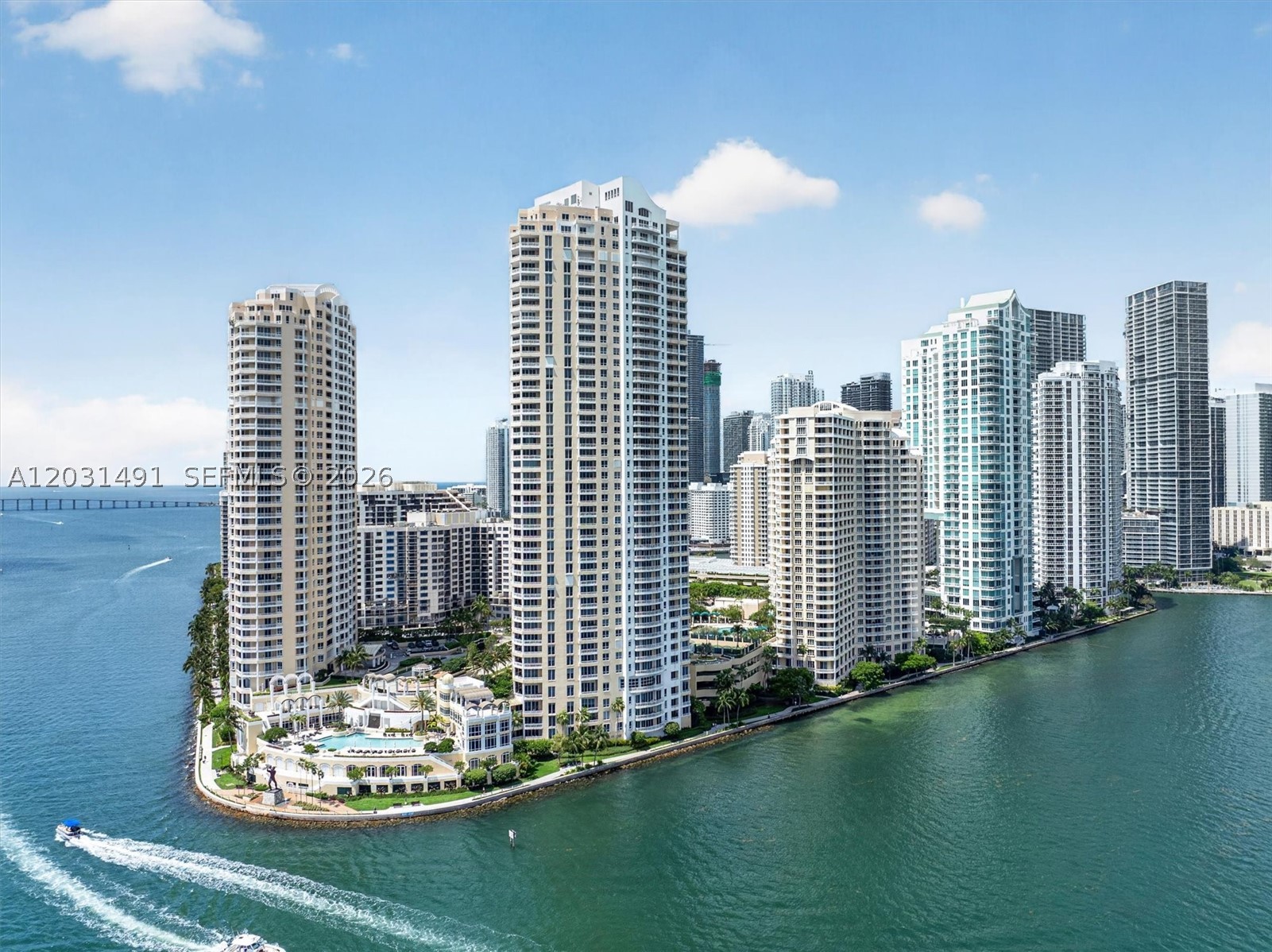 848 Brickell Key Dr #3402, Miami FL 33131