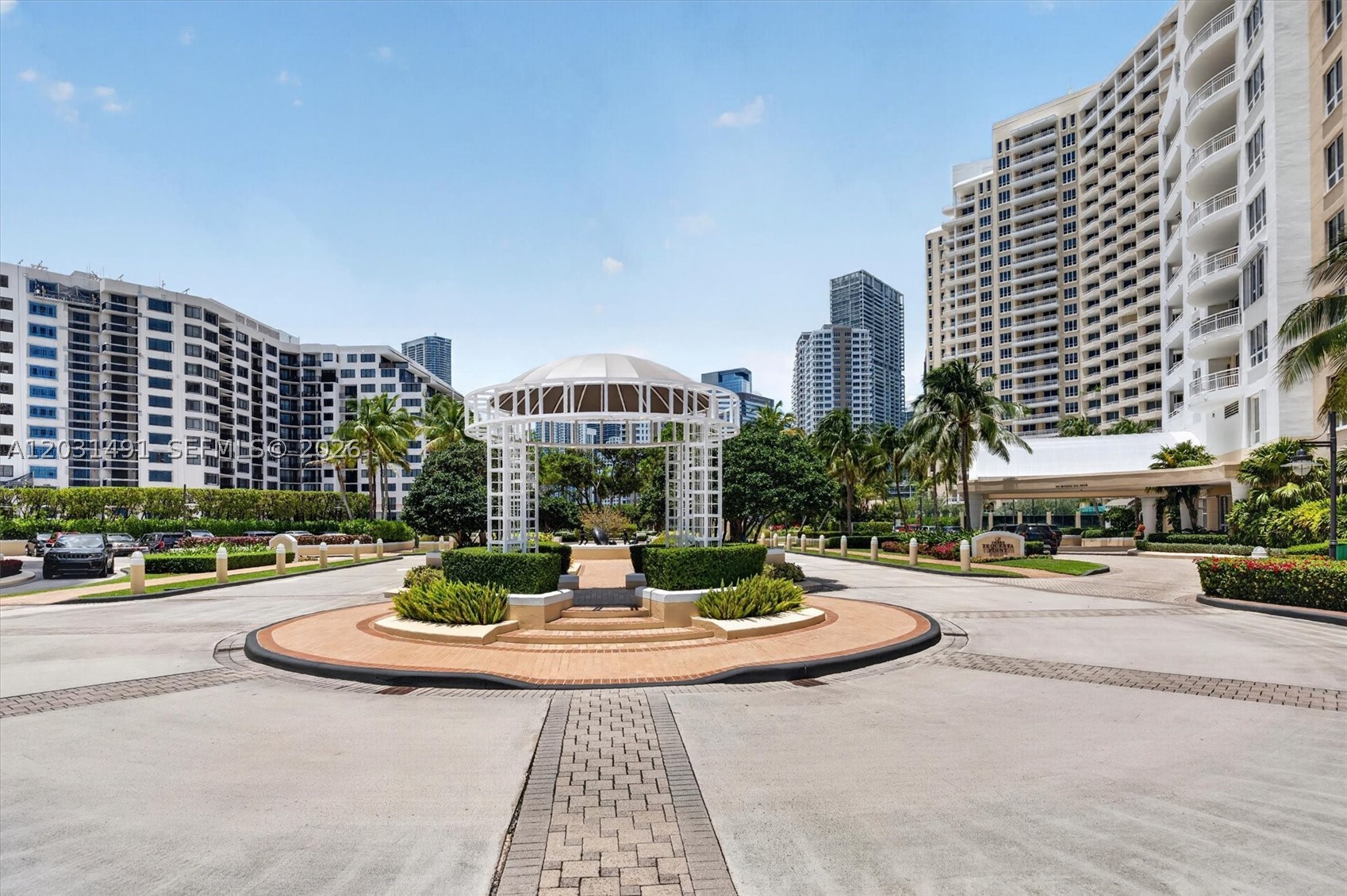 848 Brickell Key Dr #3402, Miami FL 33131