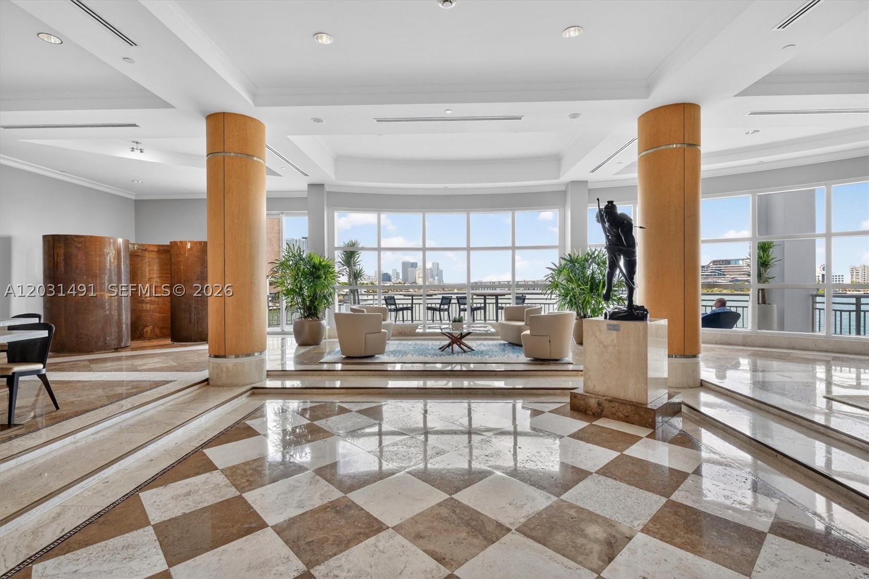 848 Brickell Key Dr #3402, Miami FL 33131