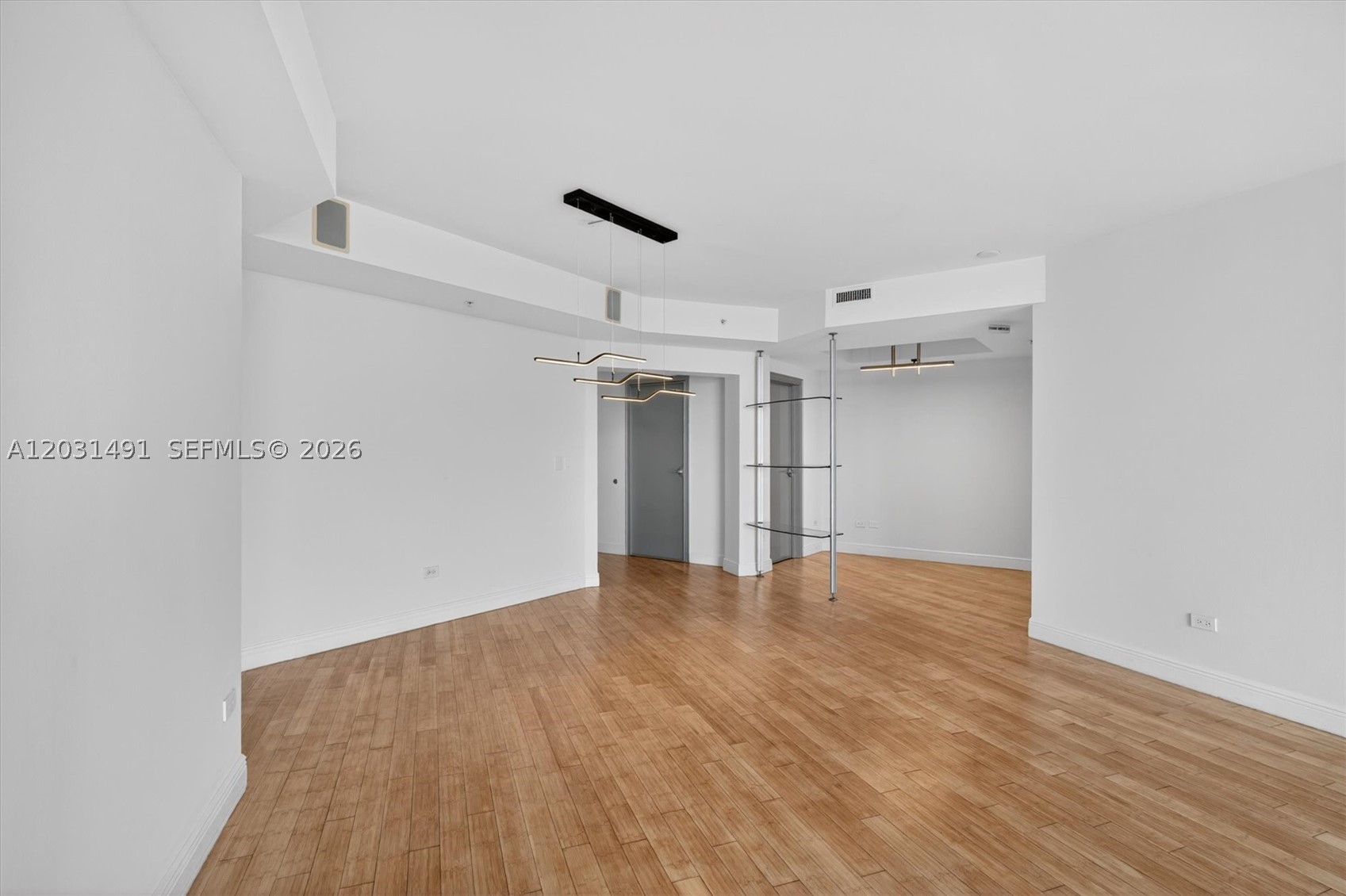 848 Brickell Key Dr #3402, Miami FL 33131