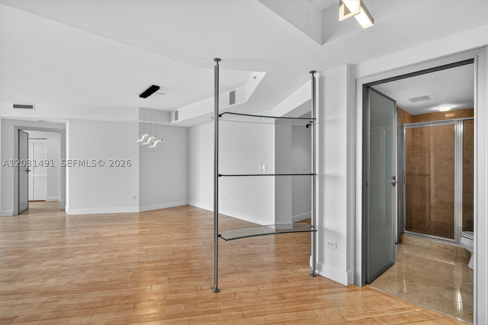 848 Brickell Key Dr #3402, Miami FL 33131