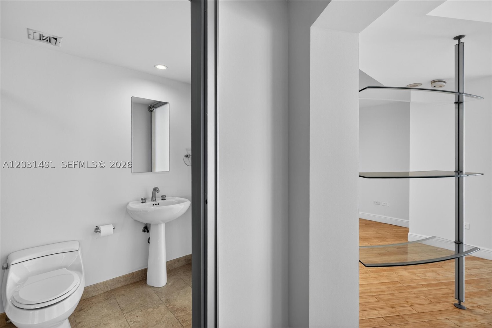 848 Brickell Key Dr #3402, Miami FL 33131