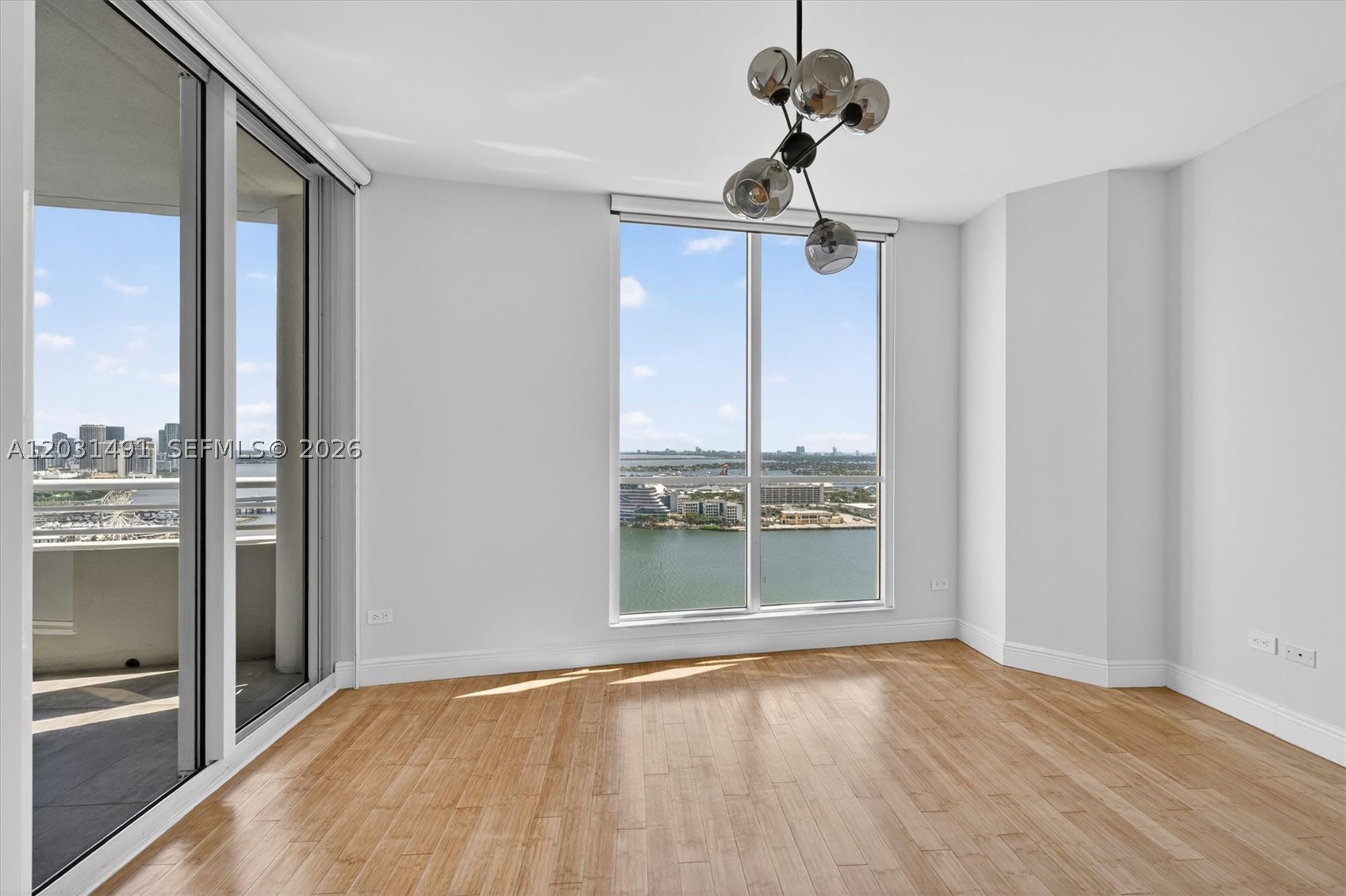 848 Brickell Key Dr #3402, Miami FL 33131