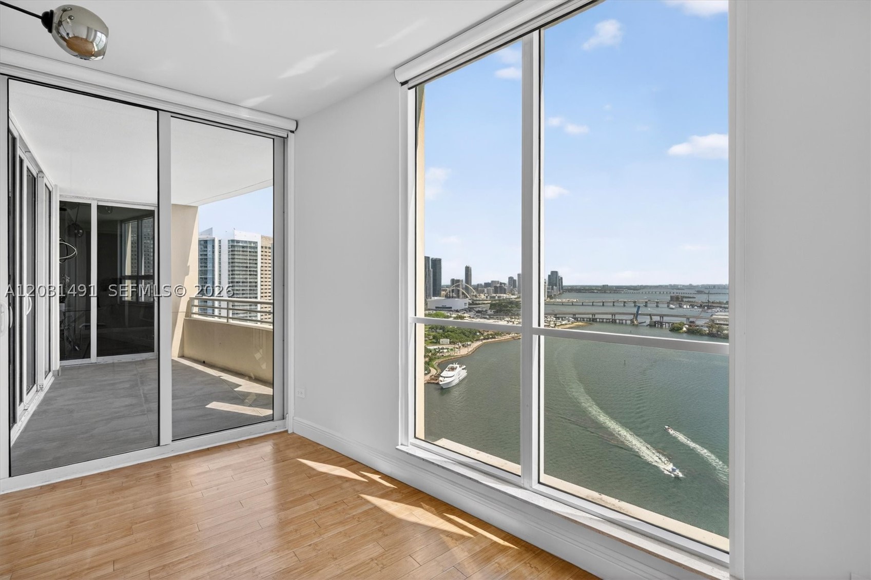 848 Brickell Key Dr #3402, Miami FL 33131