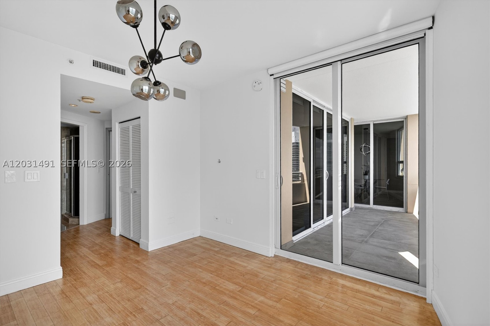 848 Brickell Key Dr #3402, Miami FL 33131