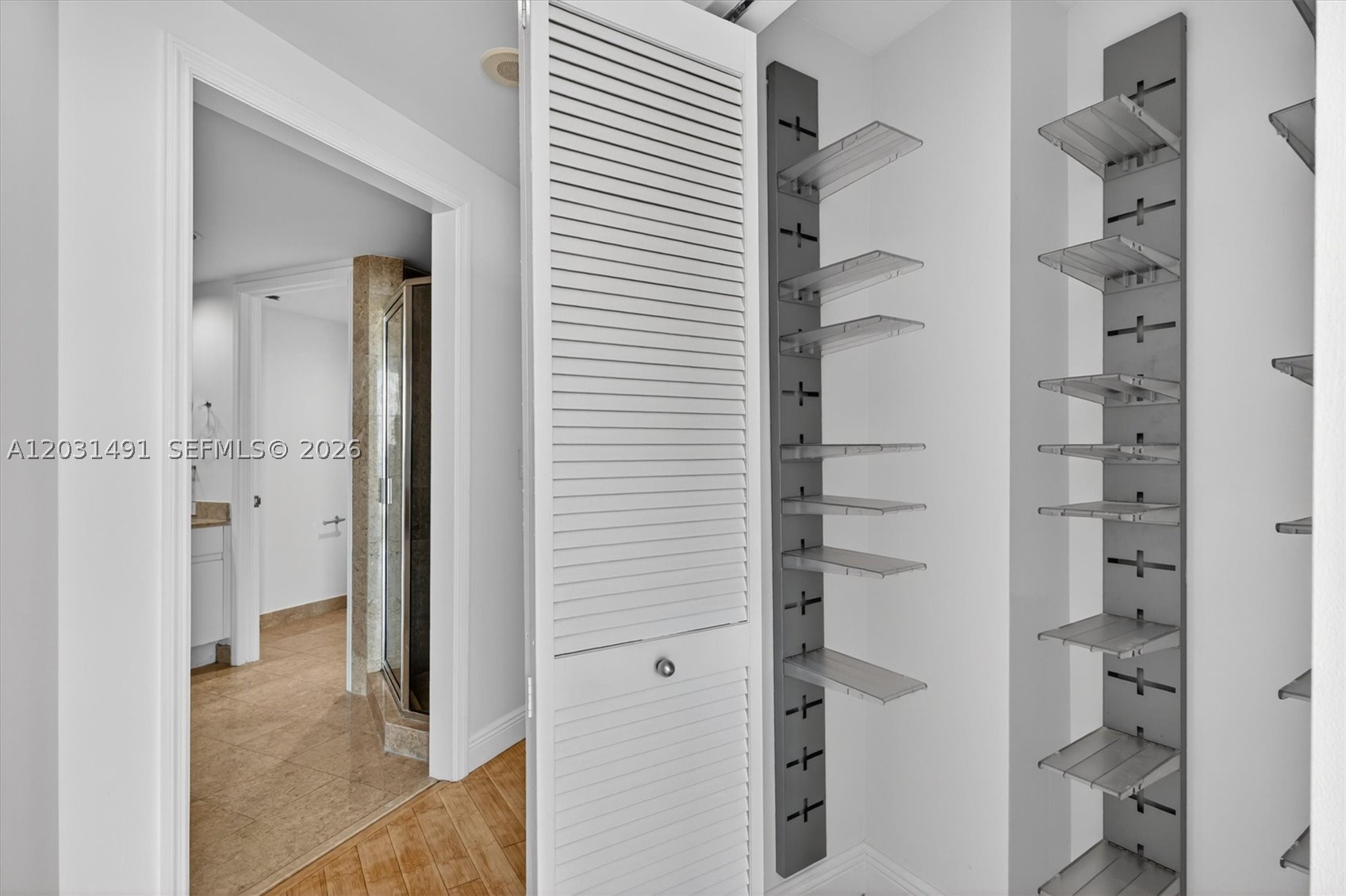 848 Brickell Key Dr #3402, Miami FL 33131