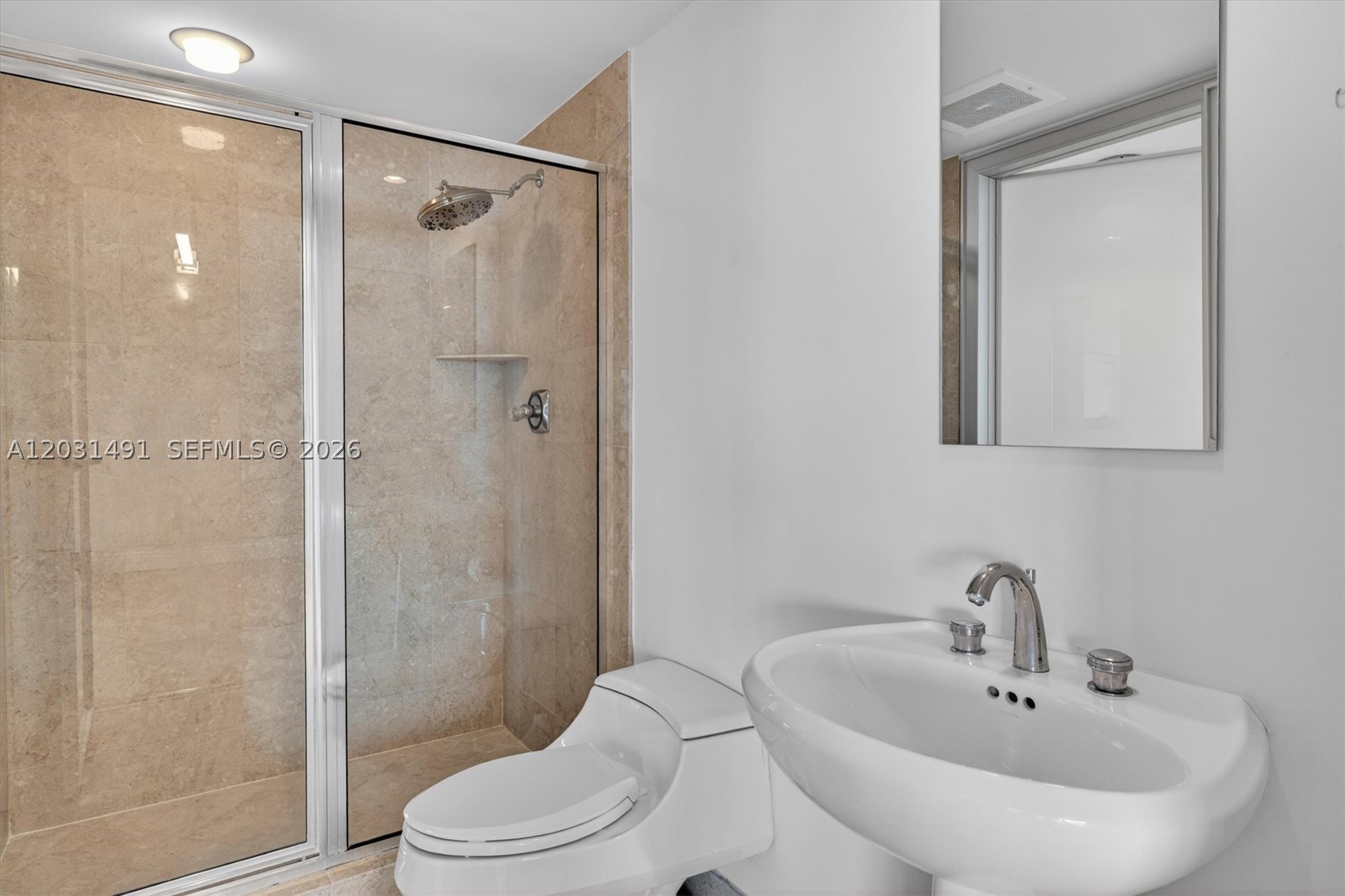 848 Brickell Key Dr #3402, Miami FL 33131