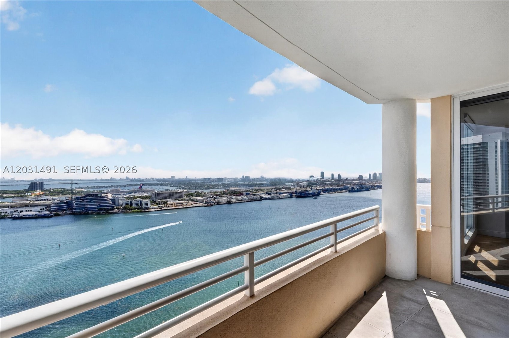 848 Brickell Key Dr #3402, Miami FL 33131