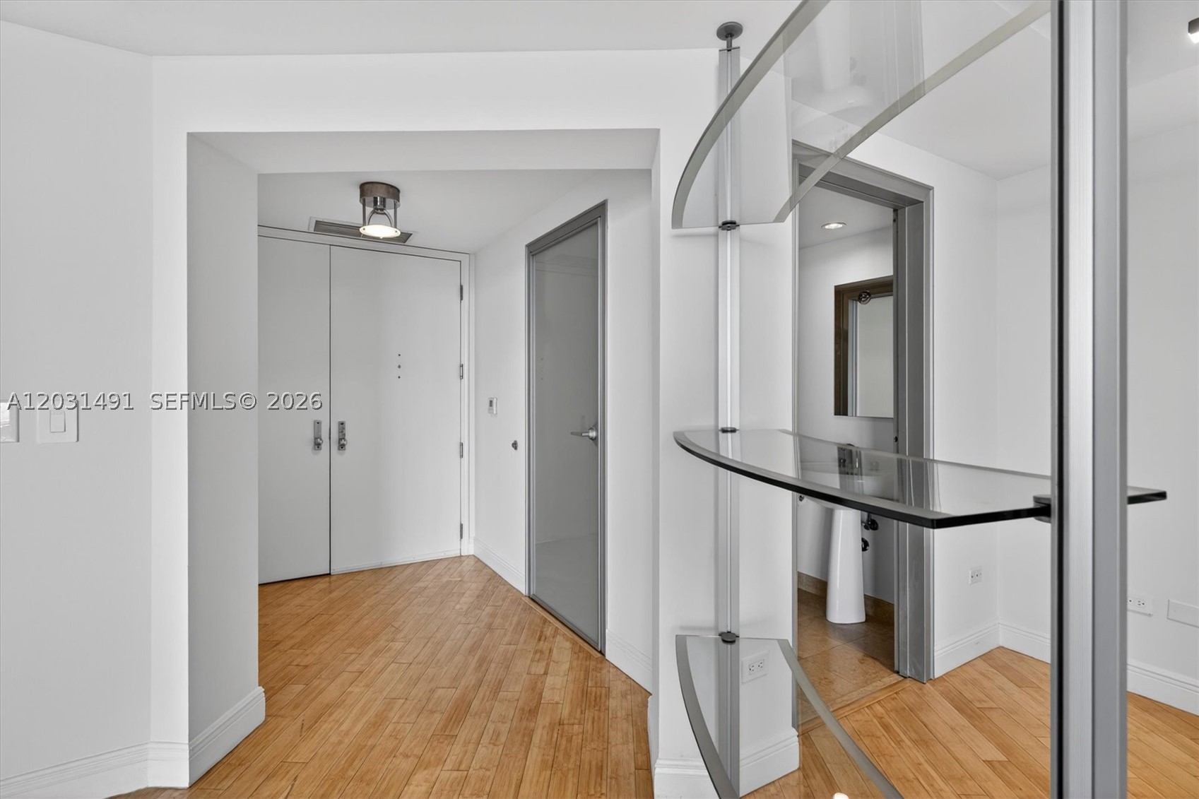848 Brickell Key Dr #3402, Miami FL 33131