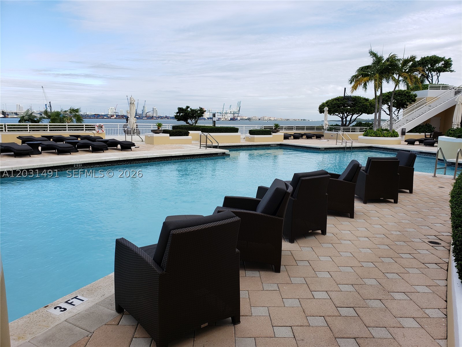 848 Brickell Key Dr #3402, Miami FL 33131