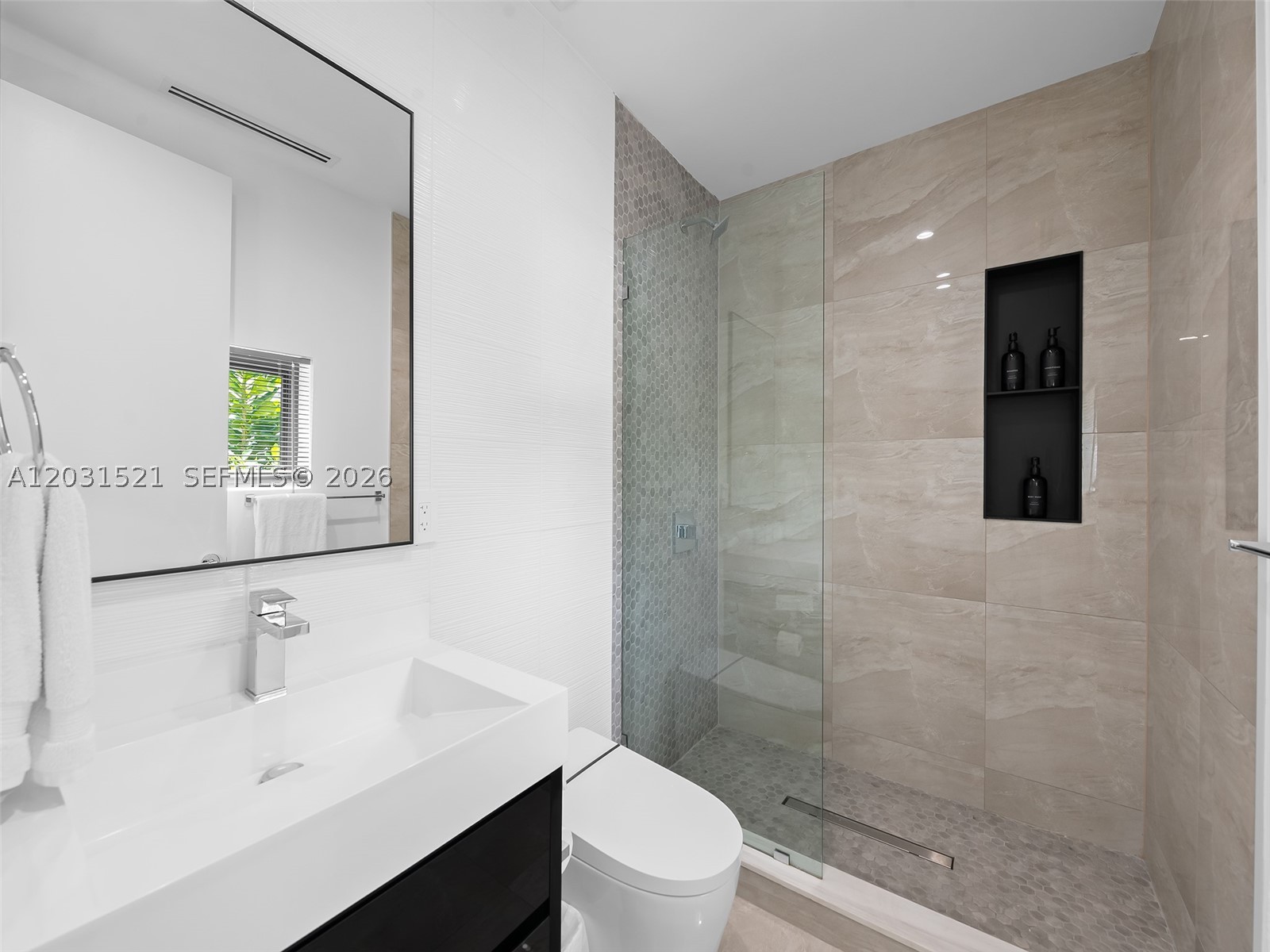 638 Lakeside Harbor, Boynton Beach FL 33435