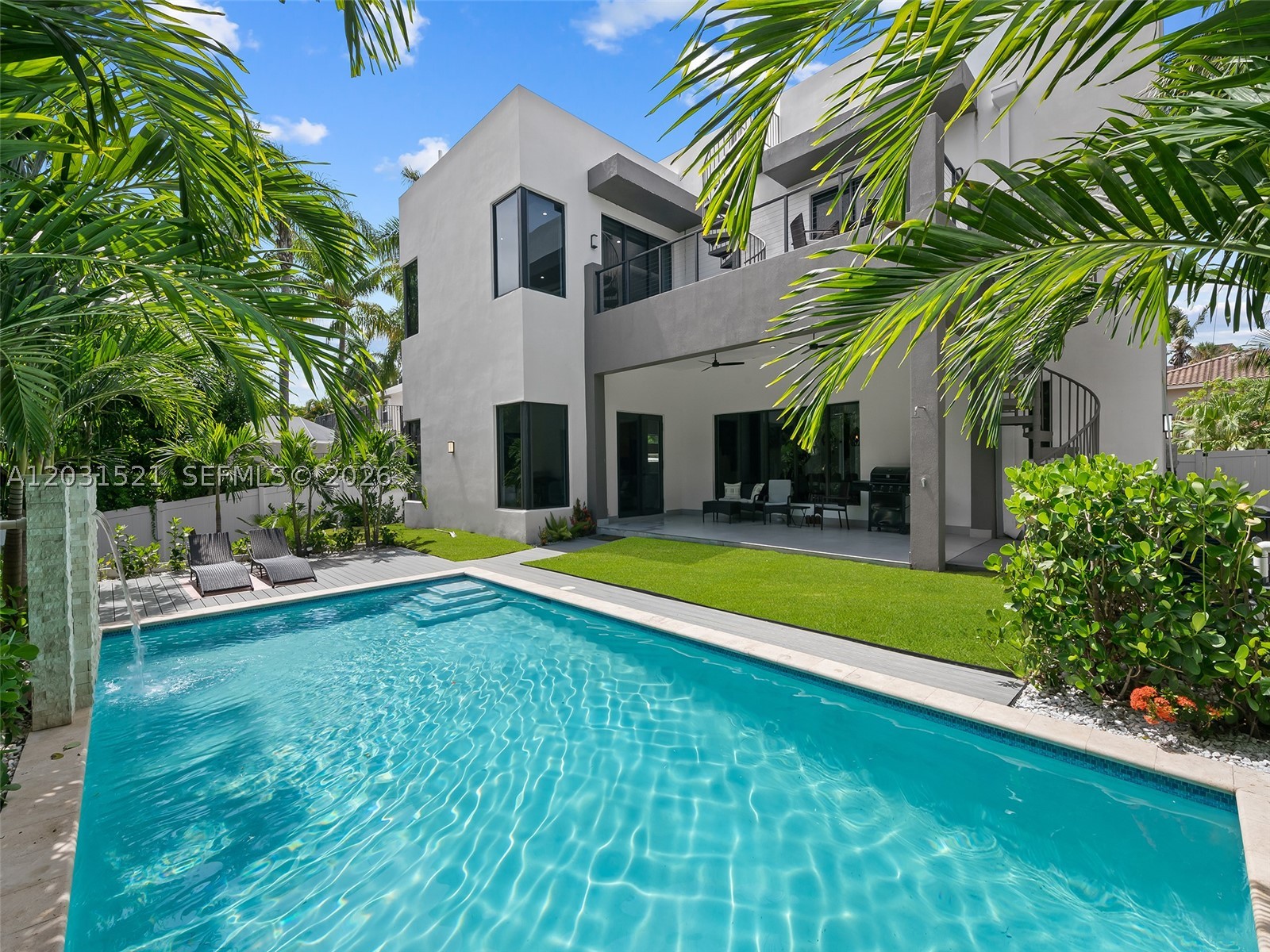 638 Lakeside Harbor, Boynton Beach FL 33435