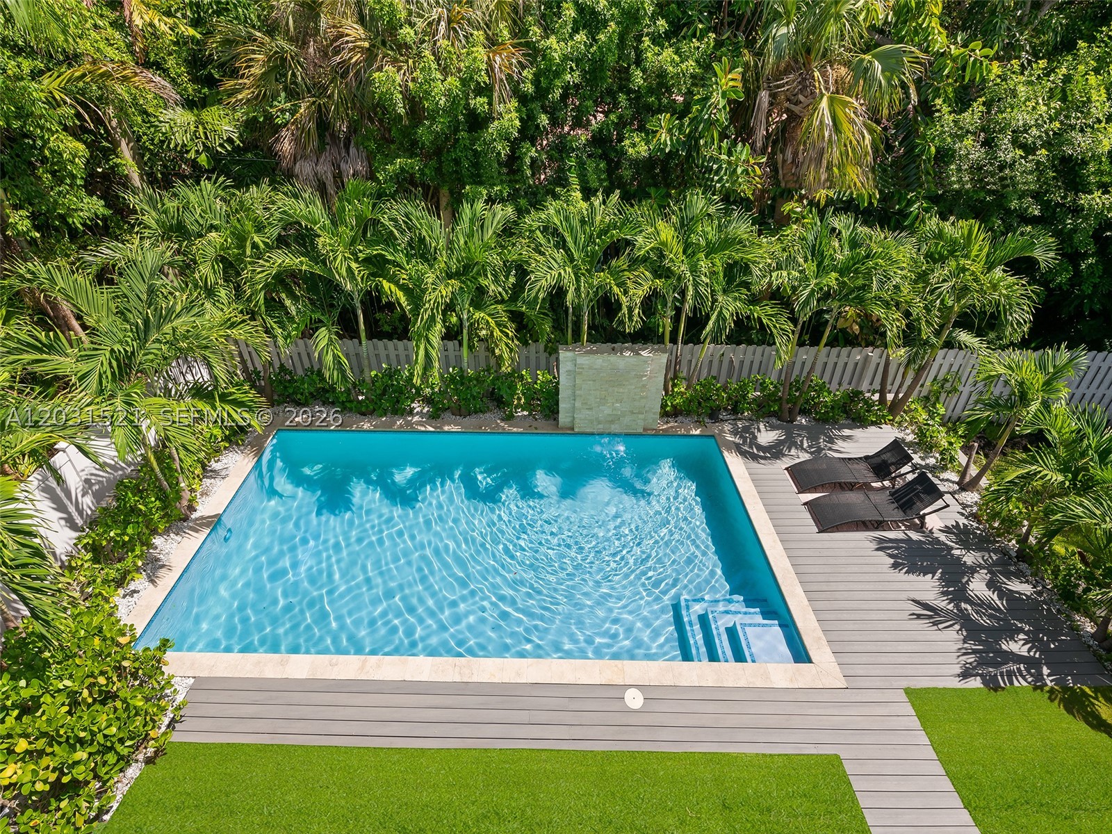 638 Lakeside Harbor, Boynton Beach FL 33435