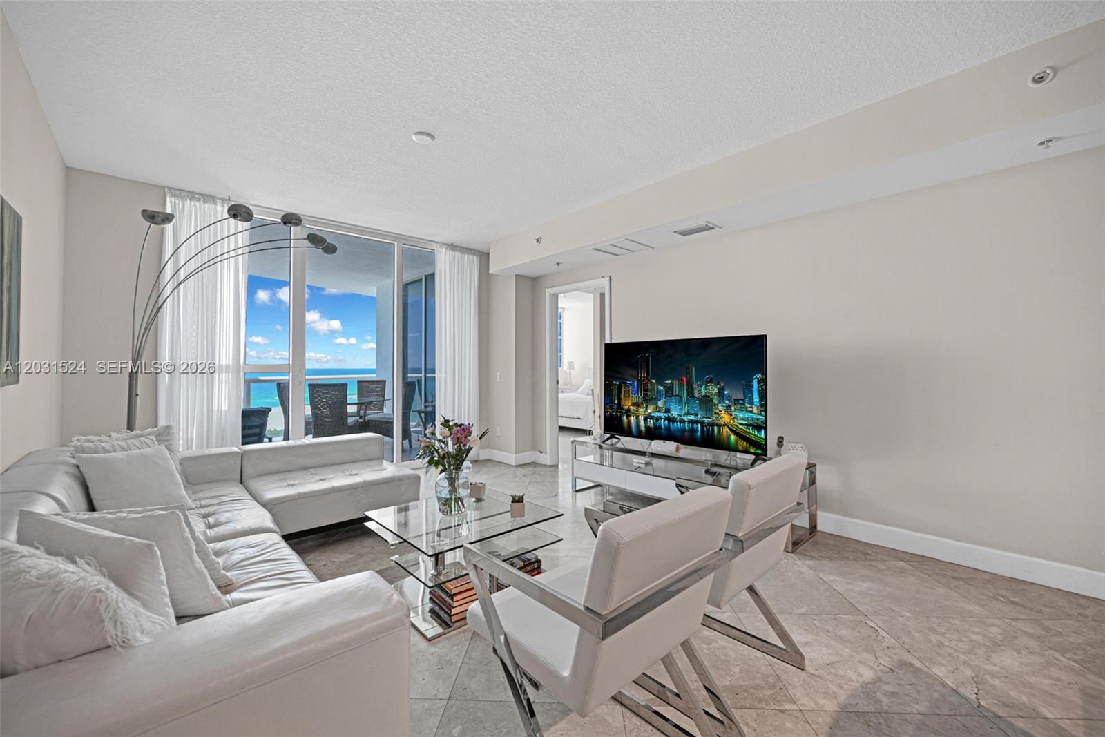 3801 Collins Ave #1102, Miami Beach FL 33140