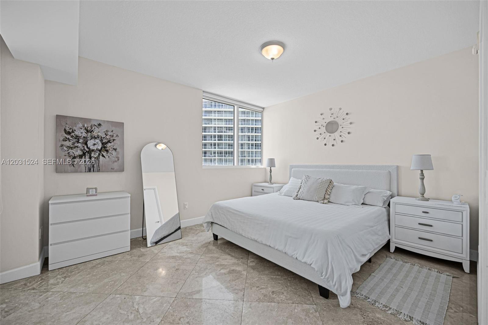 3801 Collins Ave #1102, Miami Beach FL 33140