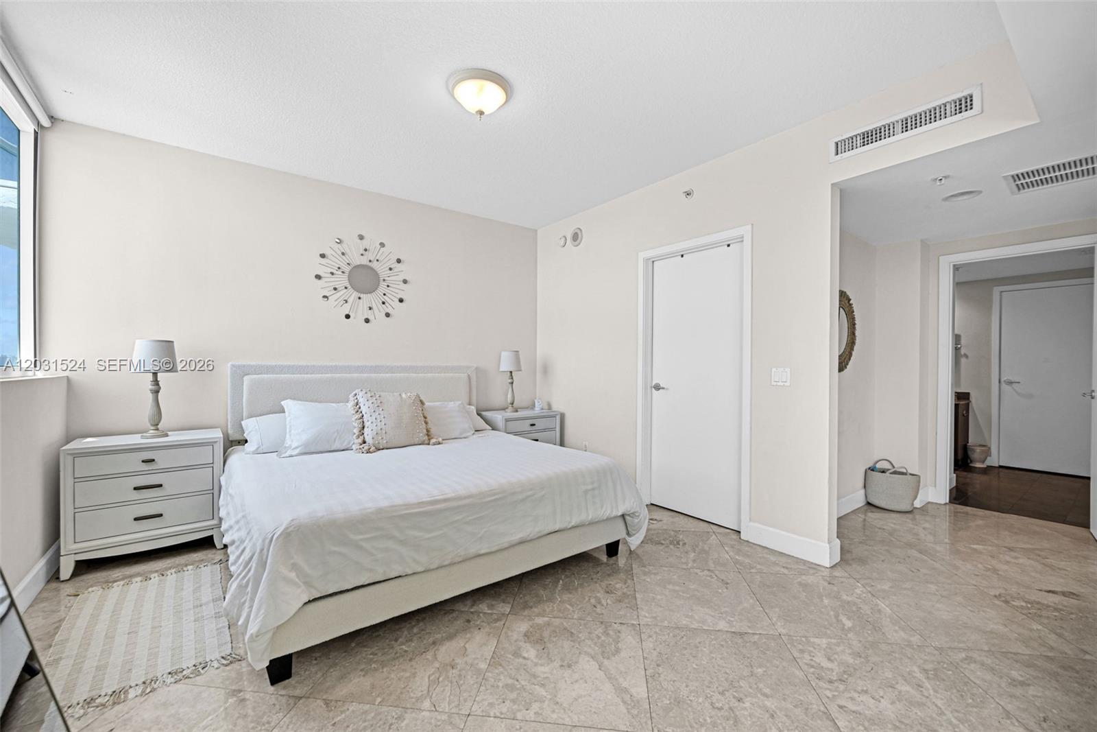 3801 Collins Ave #1102, Miami Beach FL 33140