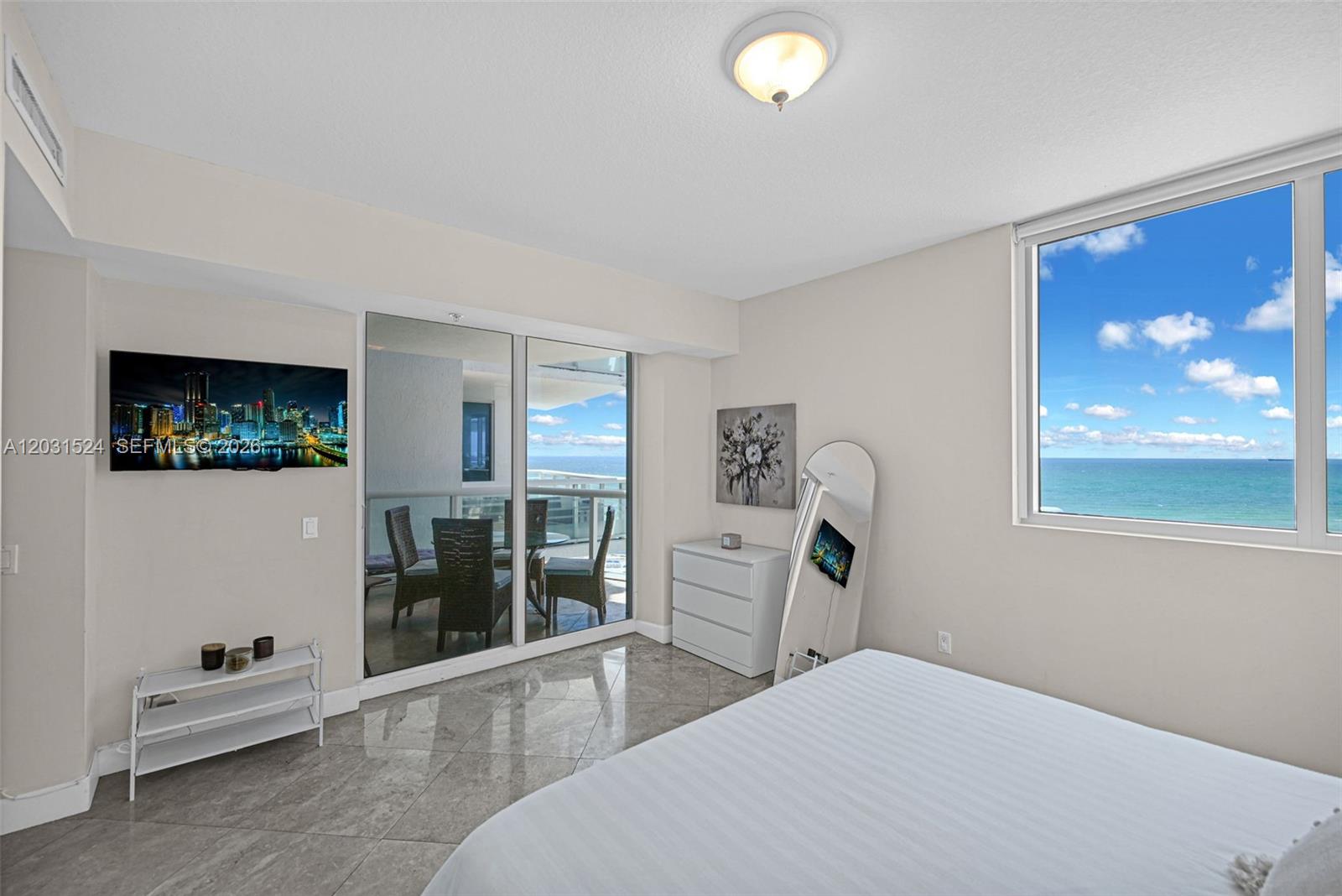 3801 Collins Ave #1102, Miami Beach FL 33140
