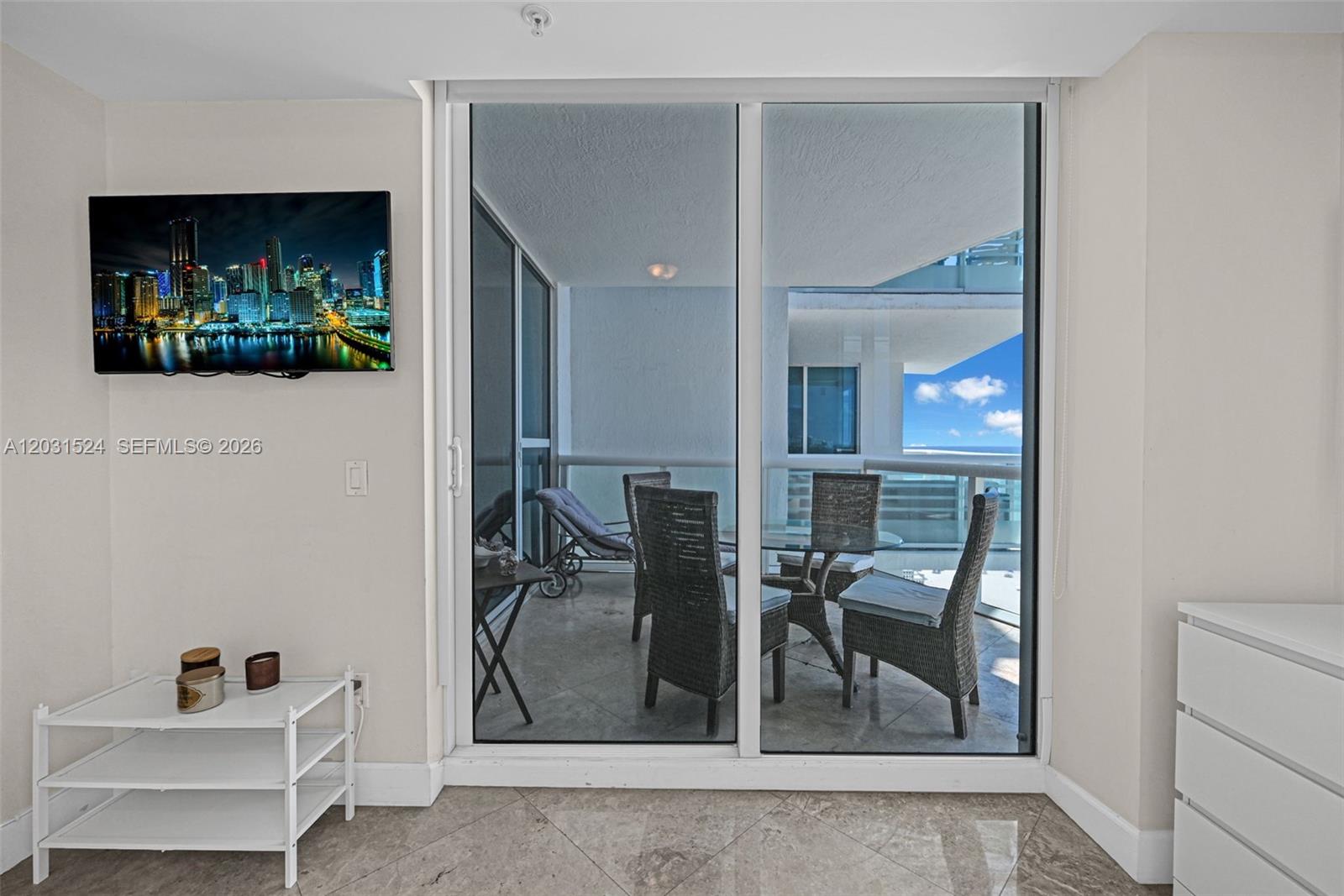 3801 Collins Ave #1102, Miami Beach FL 33140