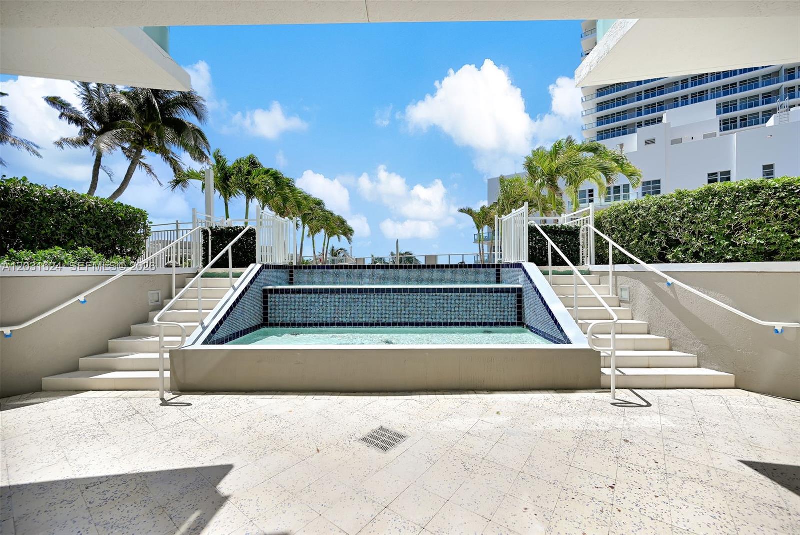 3801 Collins Ave #1102, Miami Beach FL 33140
