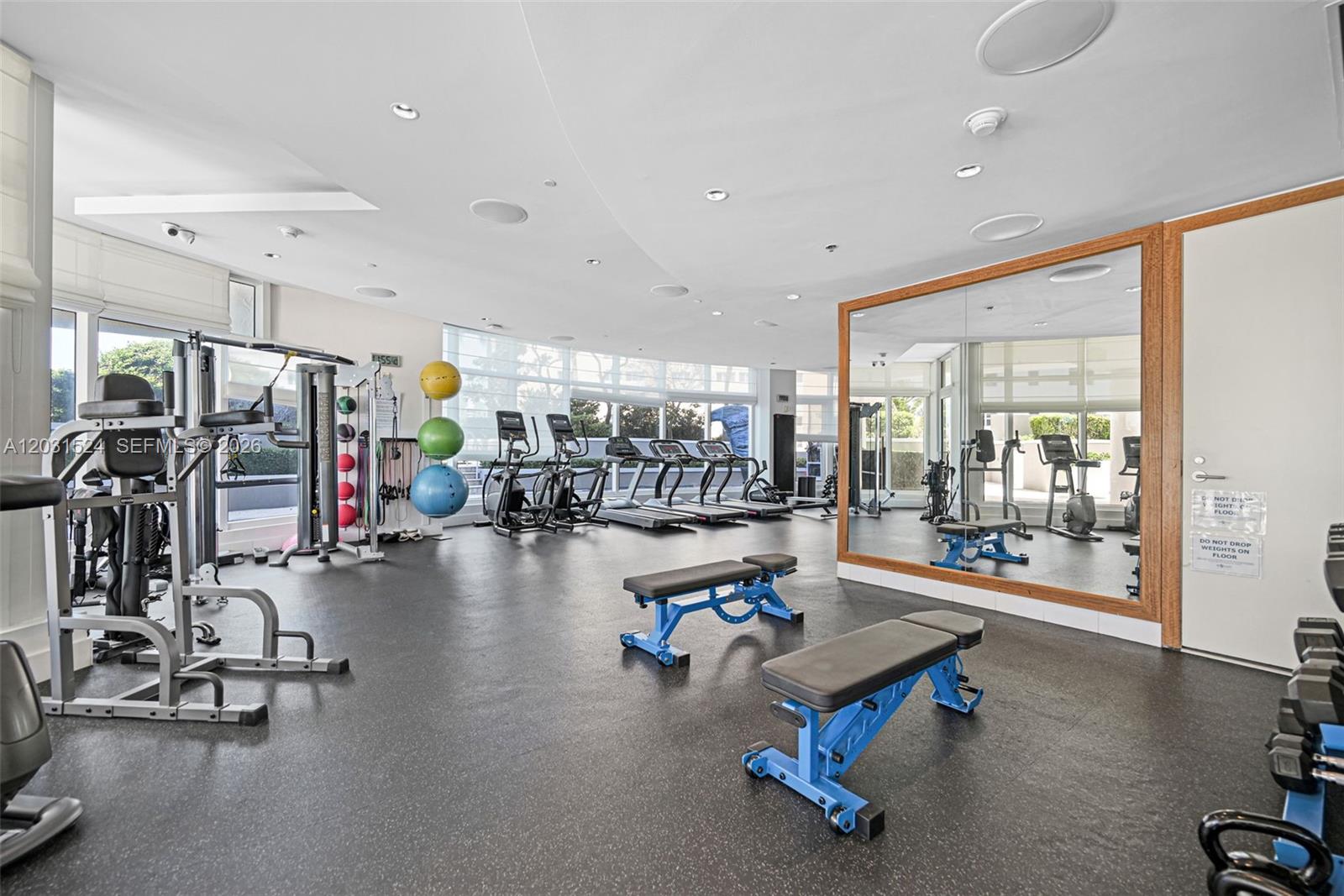 3801 Collins Ave #1102, Miami Beach FL 33140