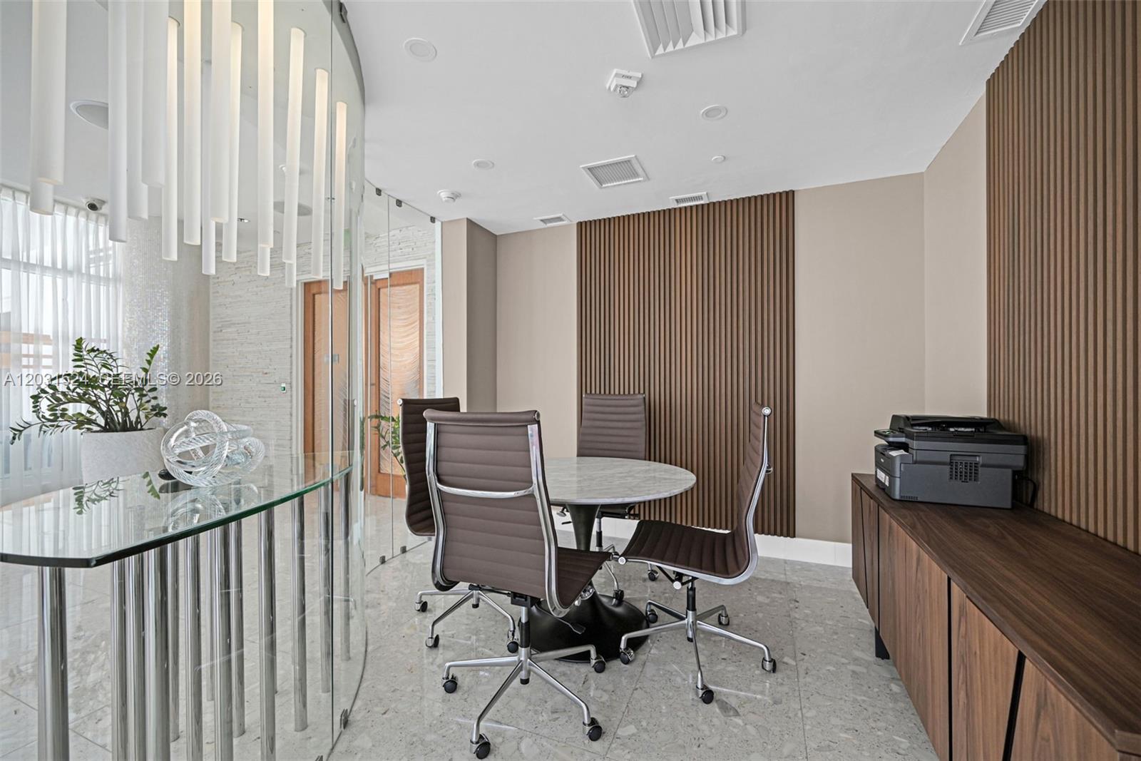 3801 Collins Ave #1102, Miami Beach FL 33140