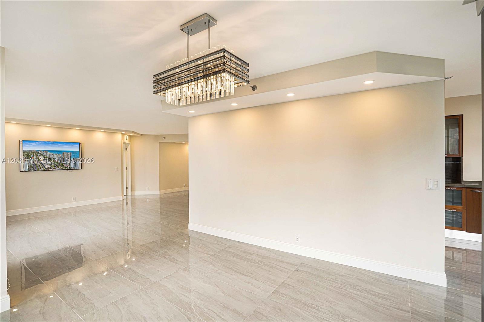 3500 Mystic Pointe Dr #1206, Aventura FL 33180