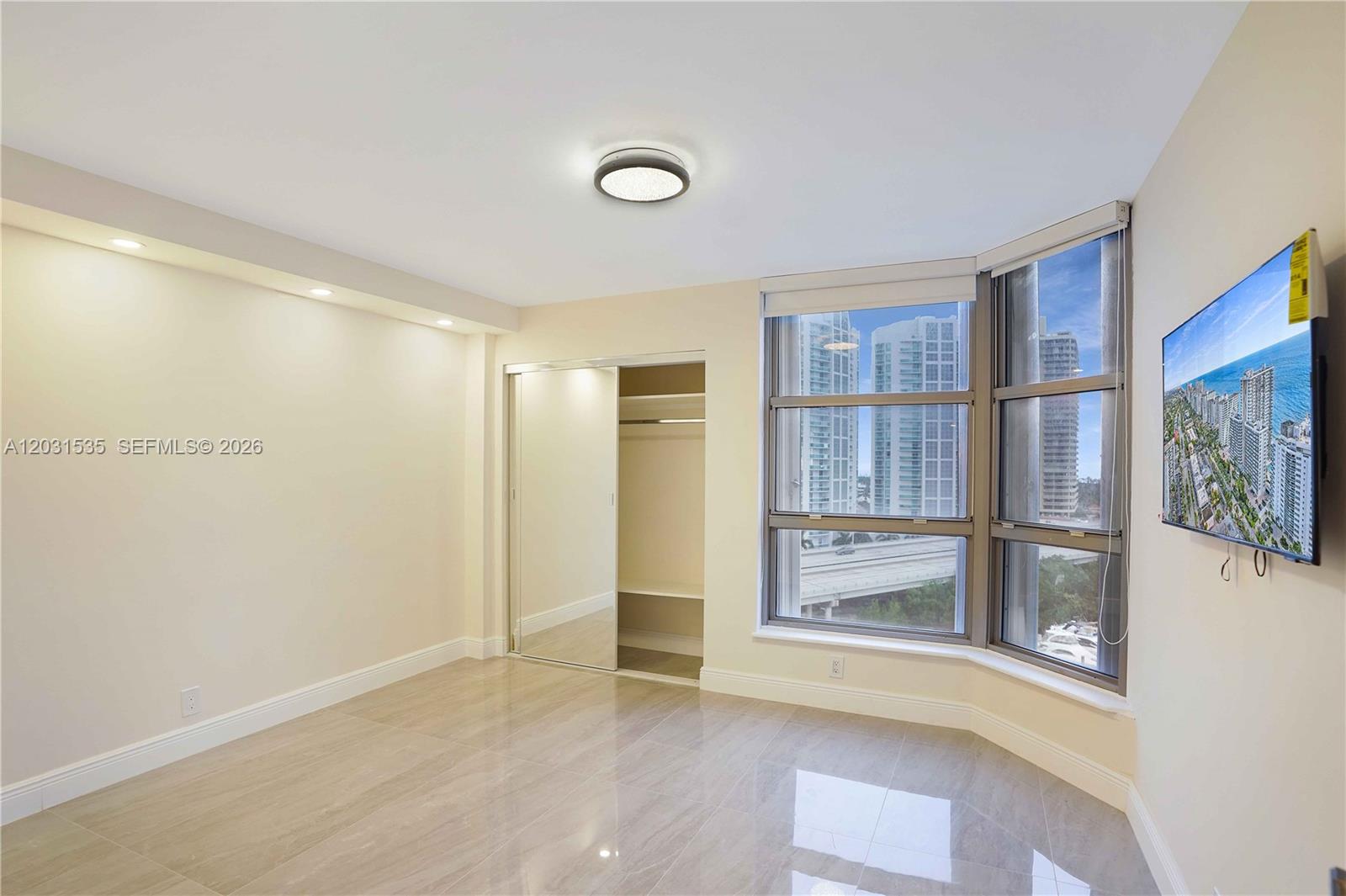 3500 Mystic Pointe Dr #1206, Aventura FL 33180