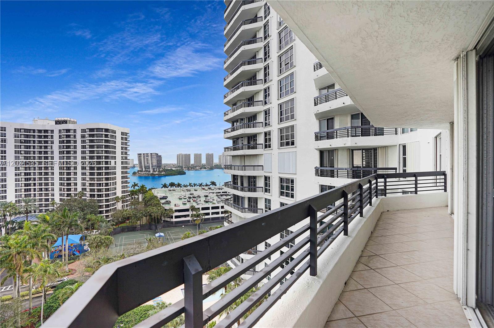 3500 Mystic Pointe Dr #1206, Aventura FL 33180