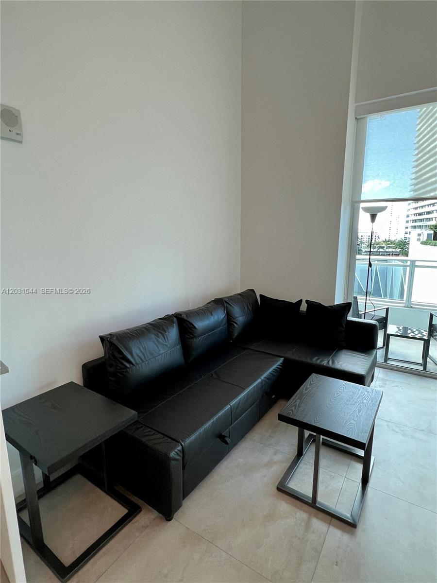 1080 Brickell Ave #1107, Miami FL 33131